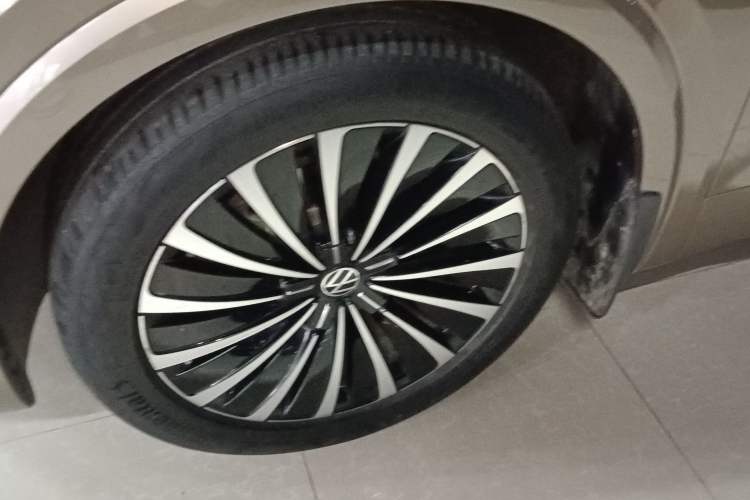 Used Volkswagen Viloran 2020 380TSI Prestige Edition