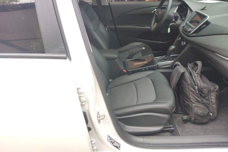 Used Chevrolet Cavalier 2019 320 Automatic Xinyue Edition Right Front Seat