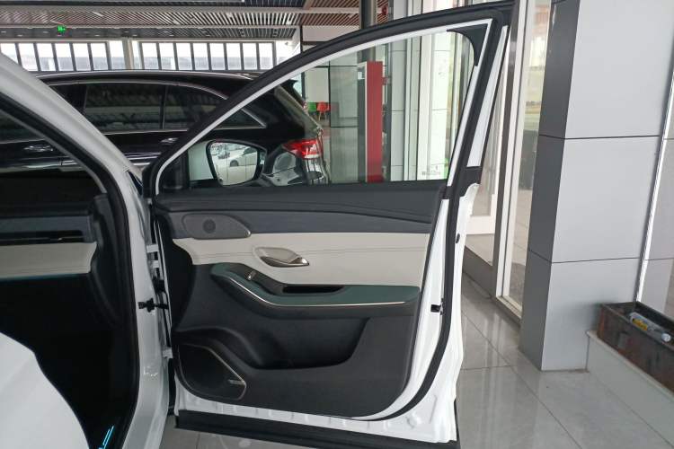 Used JETOUR Shanhai L9 2024 1.5TD 2DHT Pro 5-Seater