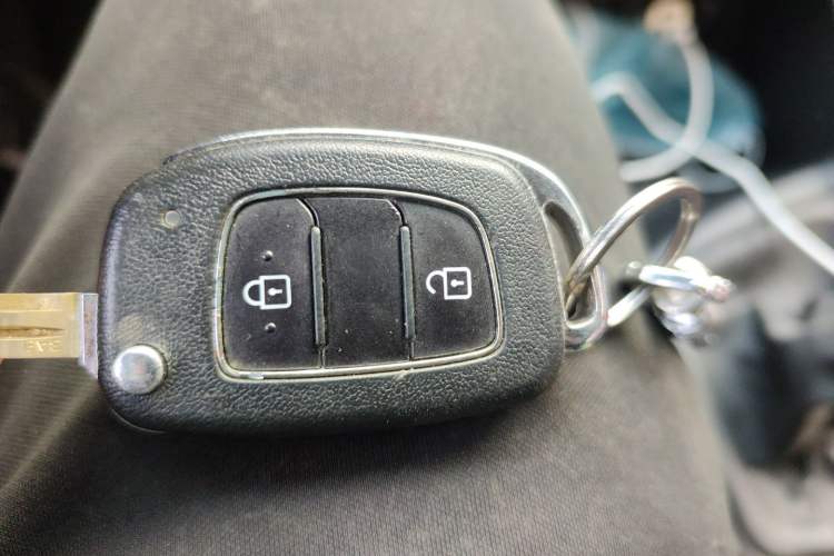 Used Hyundai Verna (older generation) 2017 1.4L Manual Refreshed Version China VI Standard