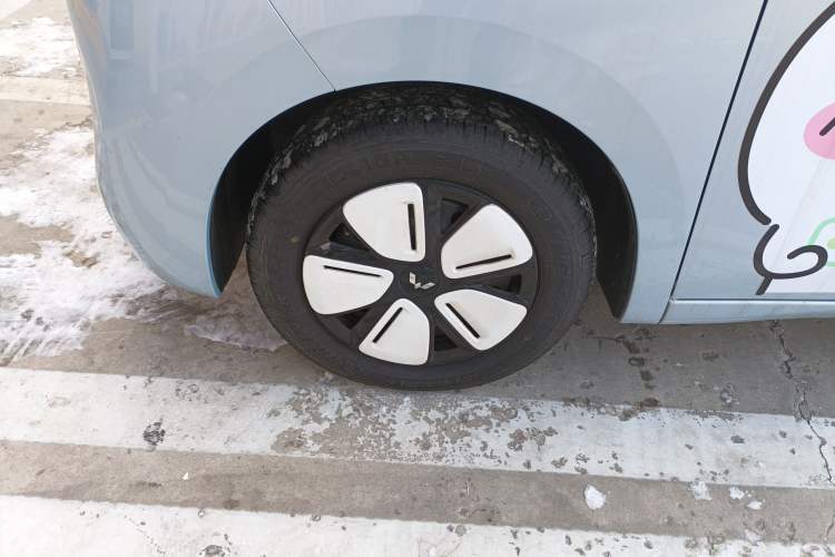 Used Wuling Hongguang MINIEV 2025 Four-Door Version Advanced Edition
