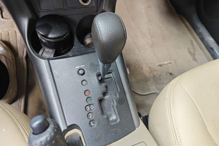 Used Toyota RAV4 2011 2.0L Automatic Classic Edition Gear Lever