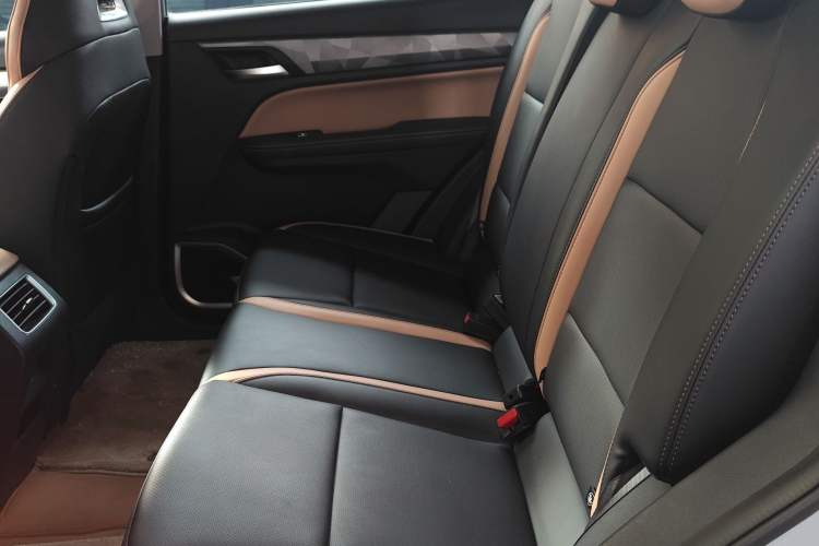 Used Geely Auto Haoyue PRO 2024 1.5T DCT Zongheng+ Left Rear Seat