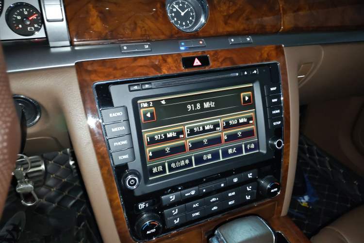 Used Volkswagen Phaeton 2014 3.0L Business Model