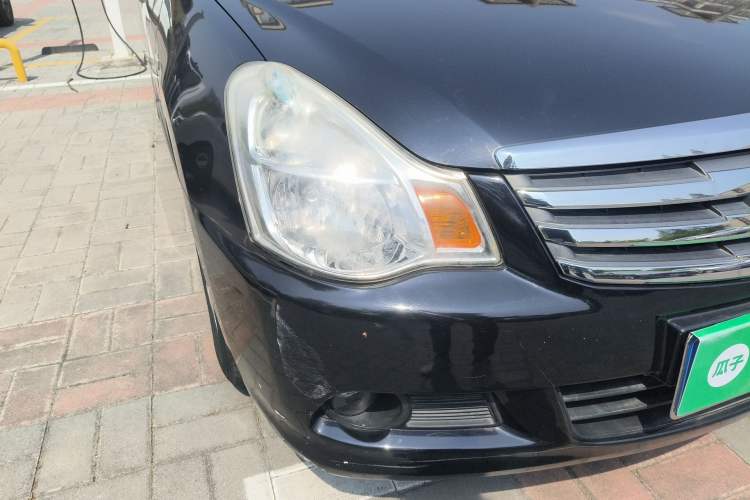 Used Nissan Sylphy 2012 Classic 1.6XL Manual Luxury Edition Right Front Headlight