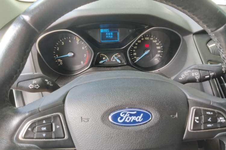 Used Ford Focus 2015 Hatchback 1.6L Automatic Fashion Edition