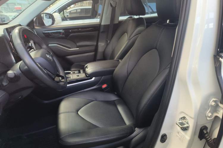 Used Toyota Highlander 2022 Dual-Engine 2.5L Two-Wheel Drive Elite Edition 7-Seater Left Front Seat