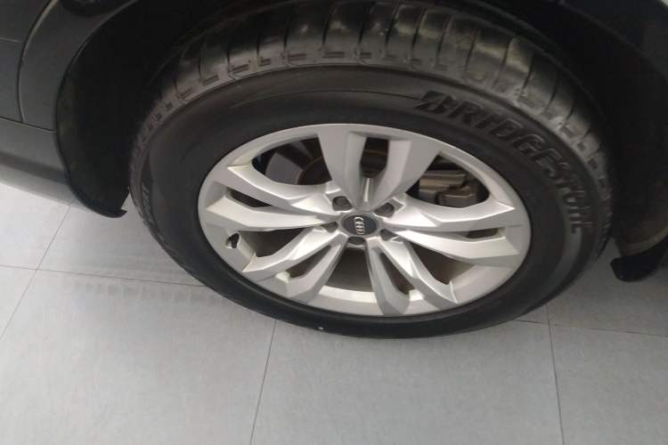 Used Audi Q7 2018 40 TFSI Comfort Model
