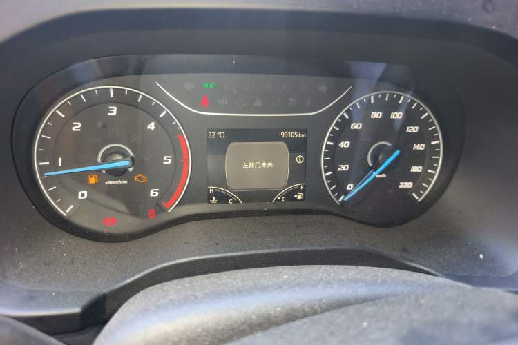 Used JMC Fushun 2022 2.0T Manual Multi-Function Passenger Vehicle Short Wheelbase Mid-Height Roof 6-Seater