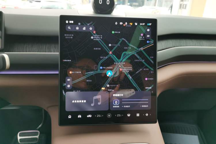 Used Nio ES8 2023 100kWh Signature Edition
