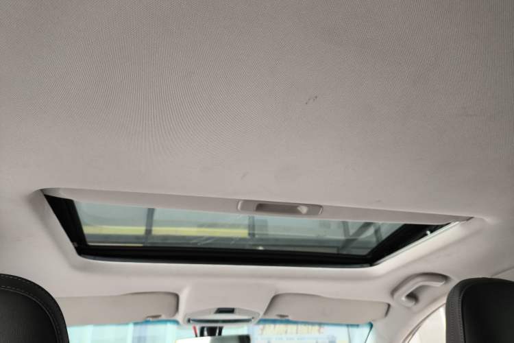 Used Geely Auto Emgrand S 2022 1.4T CVT Crossover Player Edition