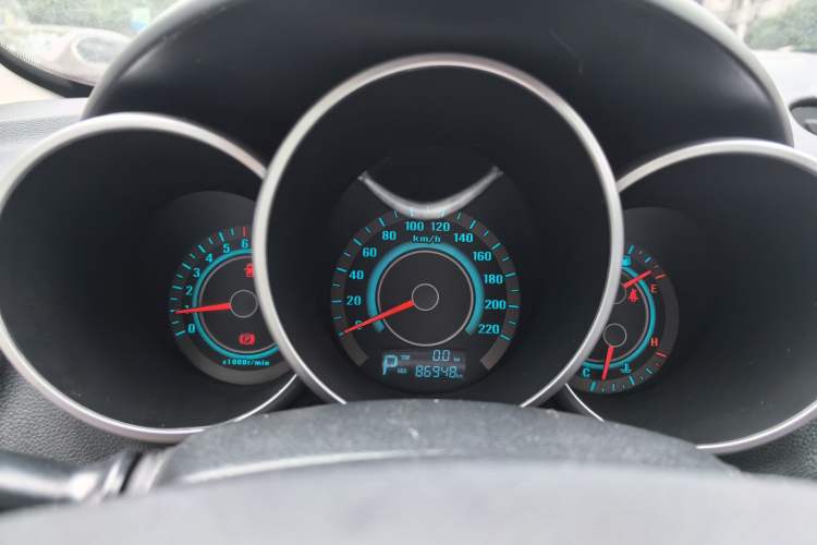 Used CHANGAN Eado 2013 1.6L Automatic ZhiKu Model China IV Standard Instrument Cluster