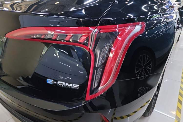 Used Hongqi E-QM5 2023 Revised Version Basic Travel Edition Right Rear Taillight