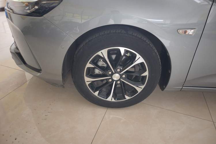 Used Chevrolet Monza 2023 1.3T Mild Hybrid Automatic Luxury Edition Left Front Wheel Hub