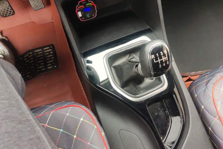 Used Baojun 730 2021 1.5L Manual Fashion Version 7 Seats