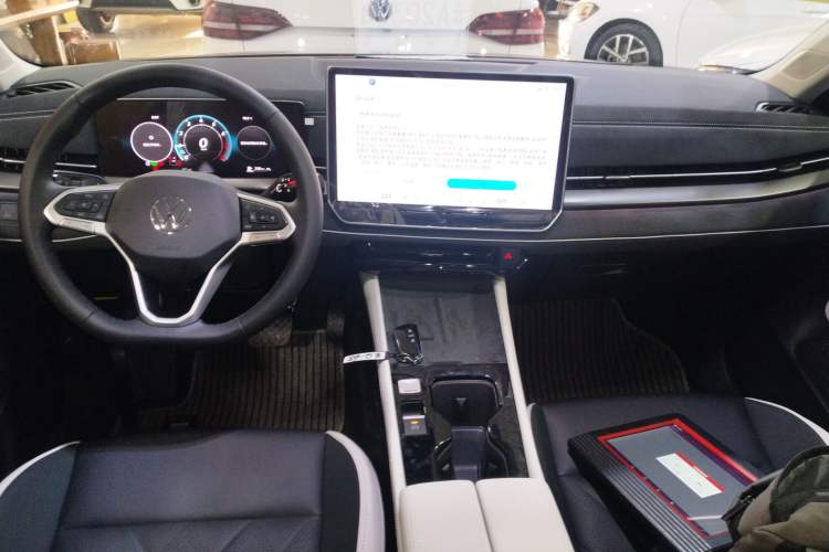 Used Volkswagen Sagitar 2026 Model L 300TSI DSG Elite Version
