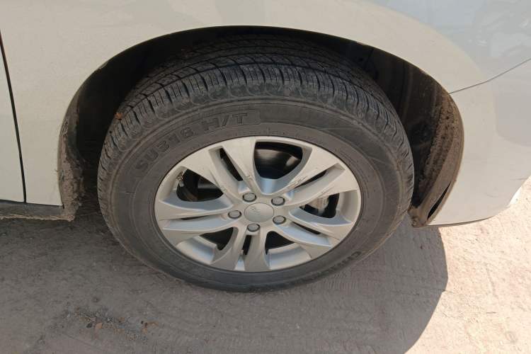 Used Haval M6 2019 1.5T DCT Two-Wheel Drive Elite Version China V Standard
