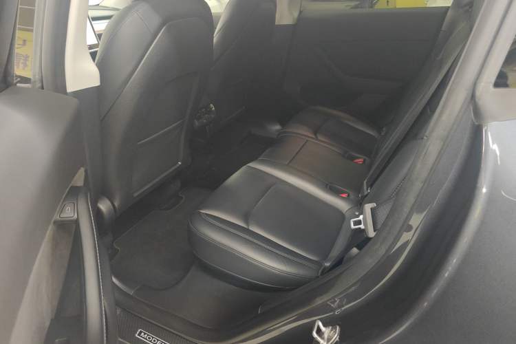 Used Tesla Model Y 2023 Rear-Wheel-Drive Version