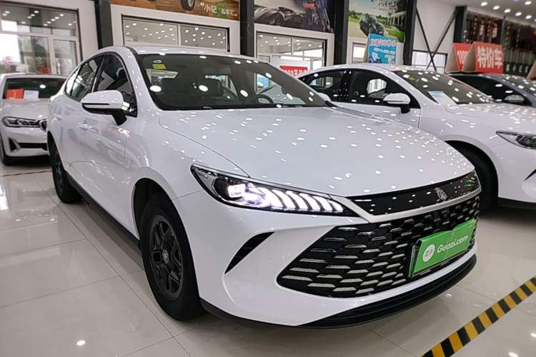 Used BYD Qin PLUS 2025 DM-i Smart Drive 55KM Leading Model