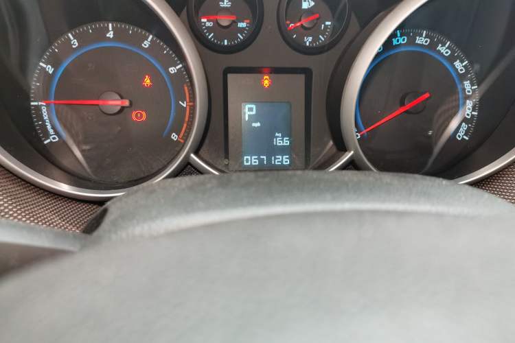 Used Chevrolet Cruze 2013 Hatchback 1.6L Automatic Luxury Model
