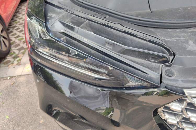 Used Wey VV6 2020 2.0T Two-Wheel Drive Smart Protection+