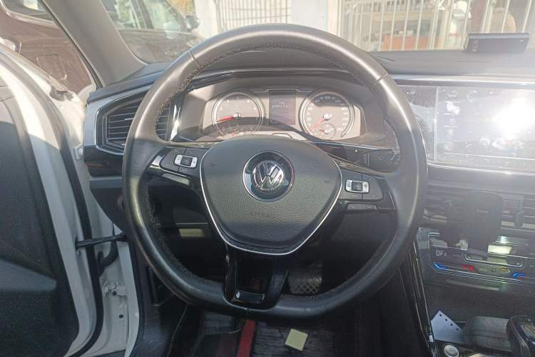 Used Volkswagen Tayron 2020 330TSI Two-Wheel Drive Luxury Smart Connectivity Version