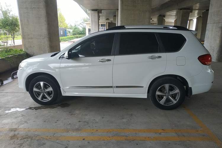 Used Haval H6 2015 Upgraded Model 1.5T Manual Two-Wheel Drive Elite Version