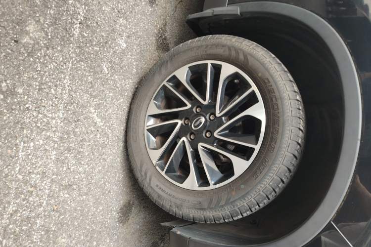 Used GAC Trumpchi GS4 2015 200T Manual Luxury Edition Right Front Wheel Hub