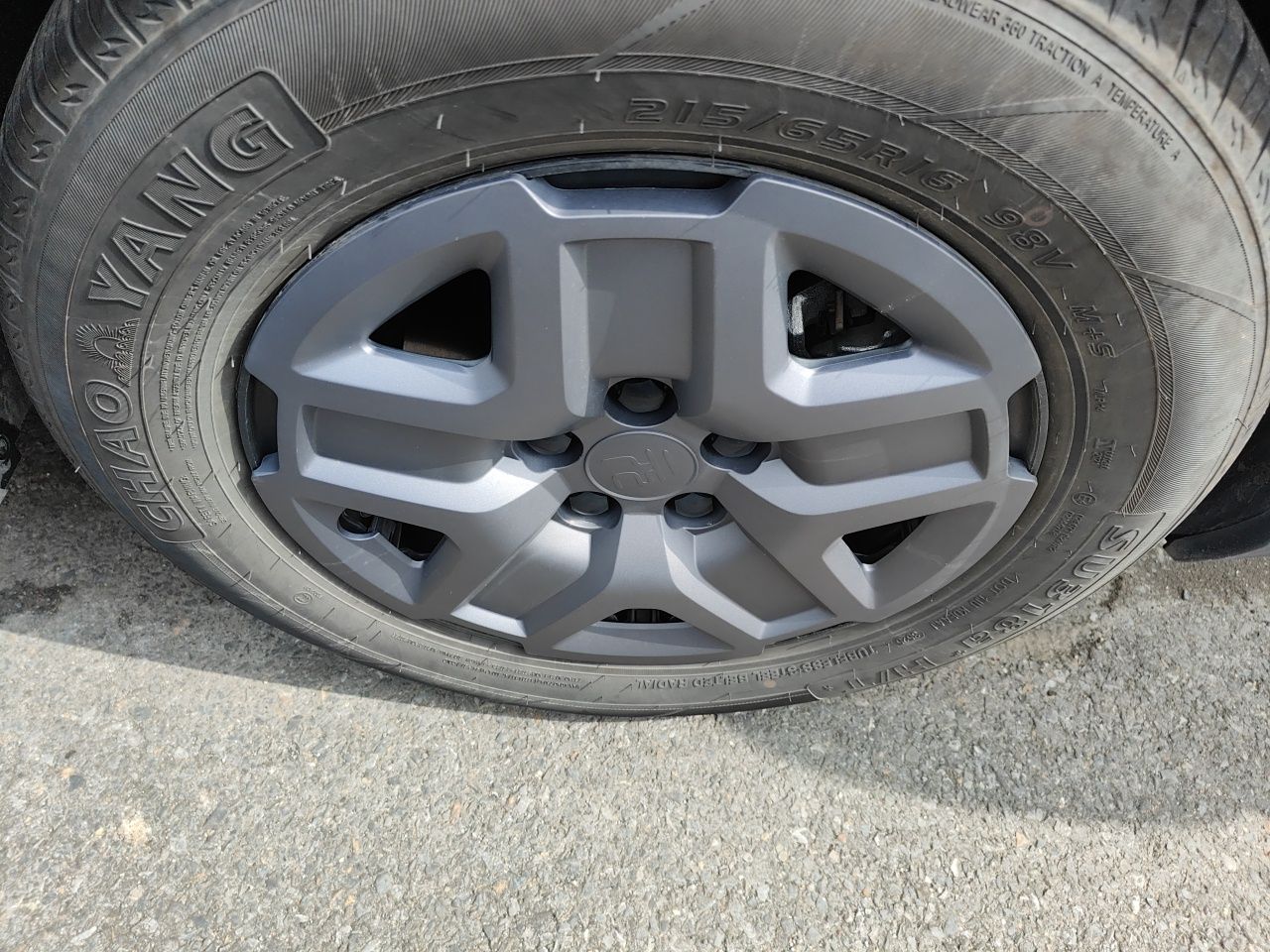 BYD Yuan UP 2025 Model 301KM Leading Version — снимка 5