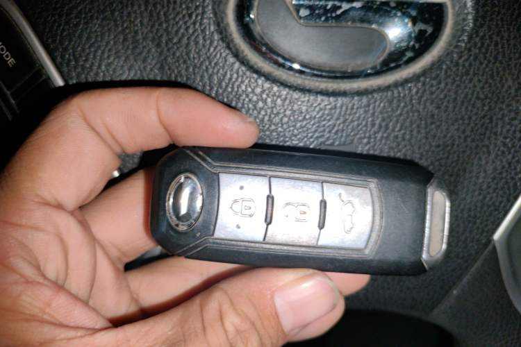 Used GAC Trumpchi GS5 2013 1.8T Automatic Two-Wheel Drive Luxury Edition
