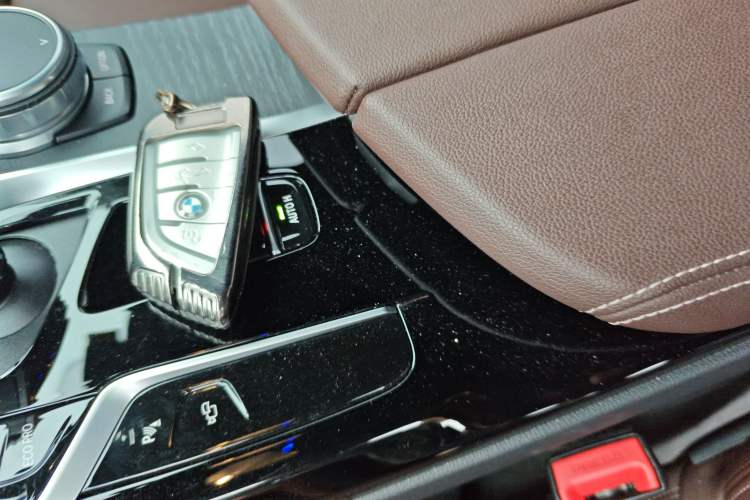 Used BMW 5 Series 2022 Restyled 530Li Luxury Edition M Sport Package
