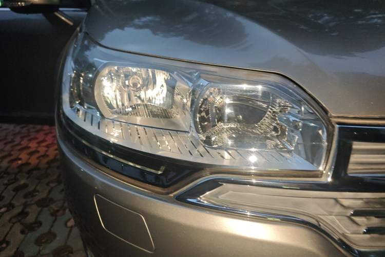 Used Citroen C5 2014 1.6T Automatic Luxury Model Right Front Headlight
