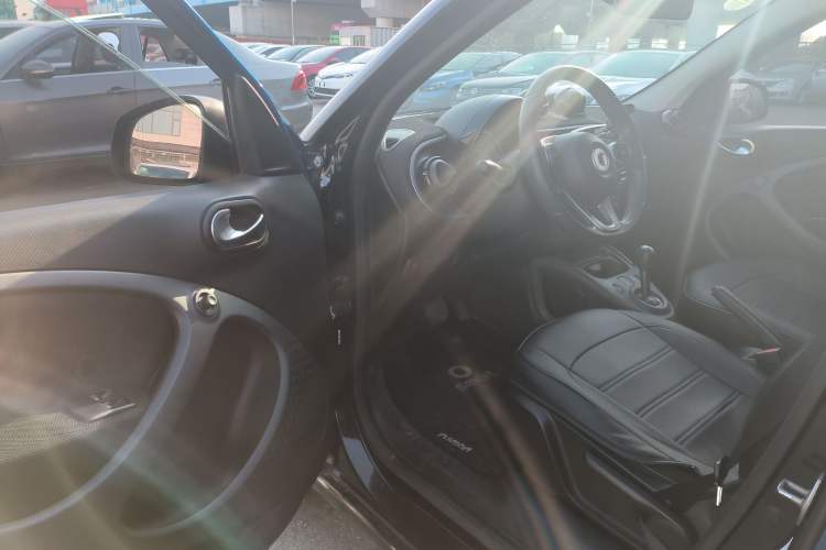 Used smart forfour 2018 1.0L 52kW Passion Edition