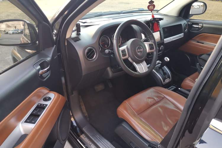 Used Jeep Compass (Import) 2014 2.4L four-wheel drive luxury navigation version