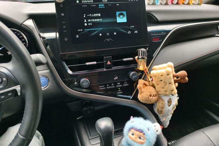 Used Toyota Camry 2021 Dual-Motor 2.5HG Luxury Edition Audio And AC Panel