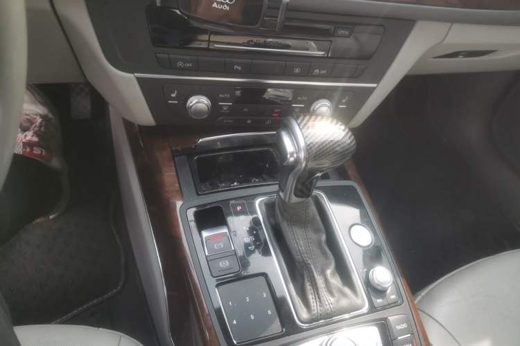 Used Audi A6L 2012 30 FSI Comfort Model
