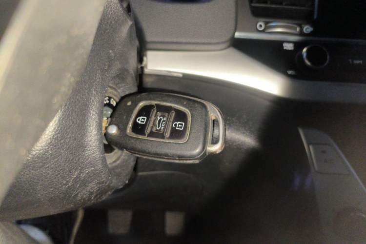 Used Hyundai Elantra (6th Generation / Lingdong) 2016 1.6L Manual ZhiXuan · Dynamic Model
