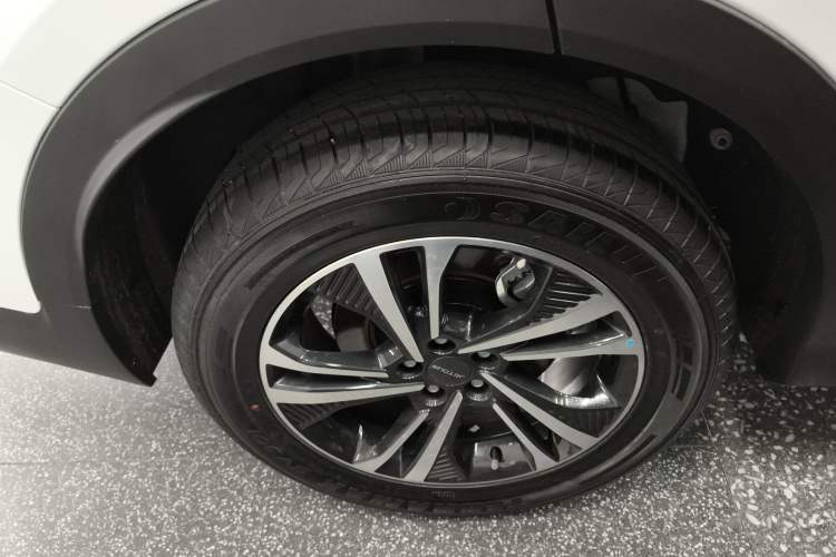 Used JETOUR X70 2025 1.5T DCT Zhenxiang Edition 5 Seats