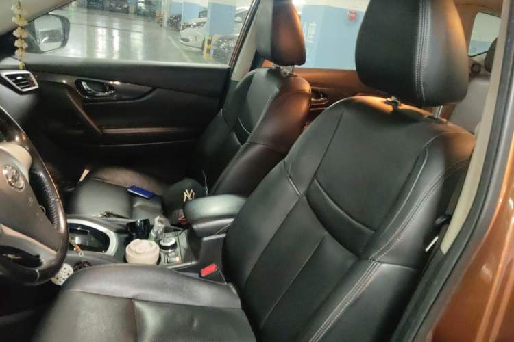 Used Nissan X-Trail 2014 2.5L CVT Luxury Edition 4WD
