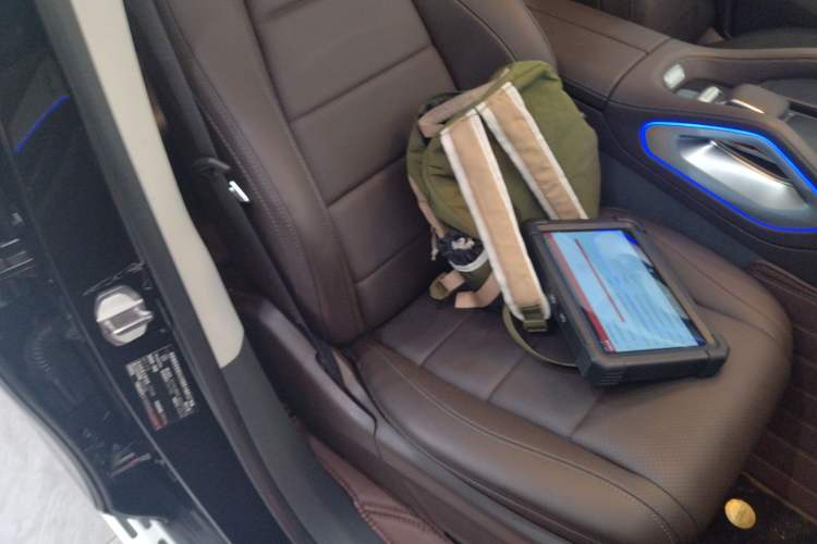 Used Mercedes-Benz GLE 2020 Restyled GLE 450 4MATIC Dynamic Edition Right Front Seat