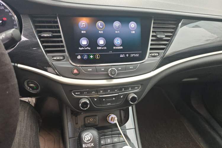 Used Buick Verano 2020 20T CVT Luxury Version Audio And AC Panel