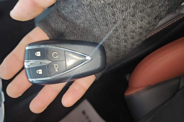 Used Changan Eado 2023 Changan Edition PLUS Blue Whale NE 1.4T GDI DCT Prestige Version
