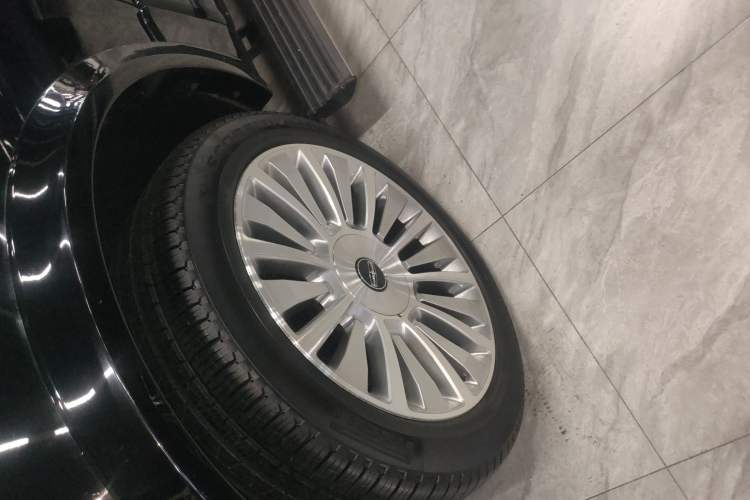 Used Lincoln Navigator 2016 3.5T AWD Left Front Wheel Hub