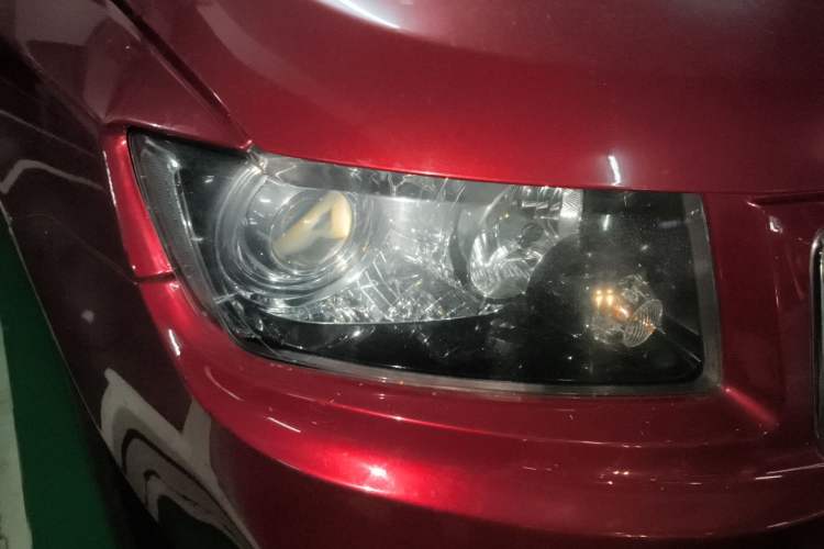 Used Jeep Compass 2014 2.0L two-wheel drive luxury version
