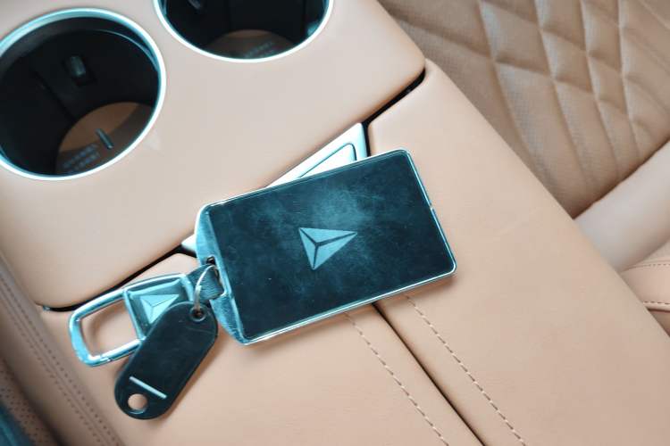 Used Deepal S07 2023 200Max Range-Extended Version
