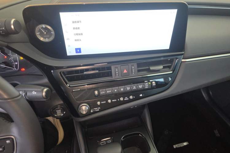 Used Lexus ES 2023 200 Excellence Edition Audio And AC Panel