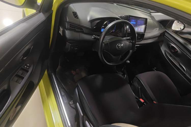 Used Toyota YARiS L Zhi Xuan 2016 Revised 1.5E CVT Charming Edition
