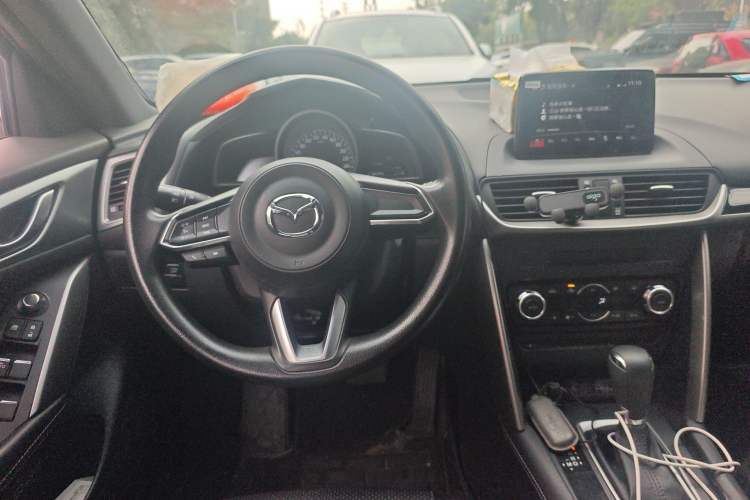 Used Mazda CX-4 2018 2.0L Automatic Two-Wheel Drive Blue Sky Exploration Version China V Standard
