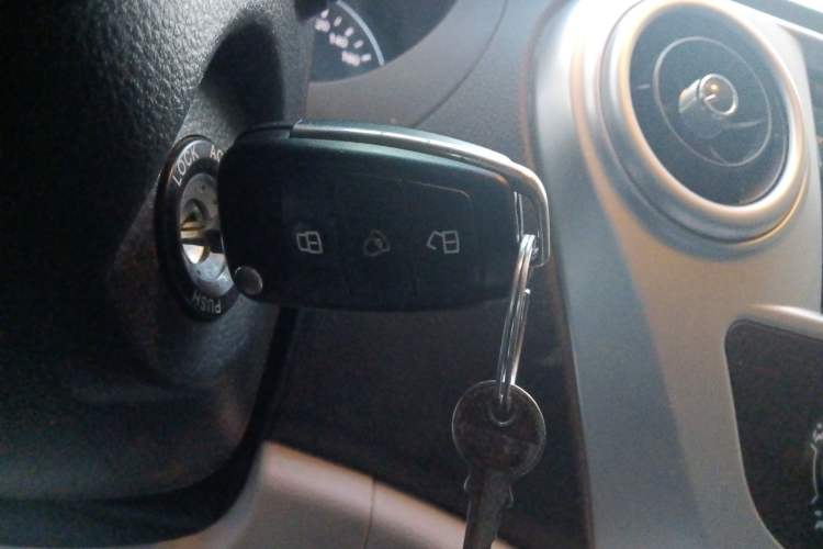 Used JAC Refine M3 2023 PLUS 1.5T 5/7-seat Classic Edition Vehicle Key