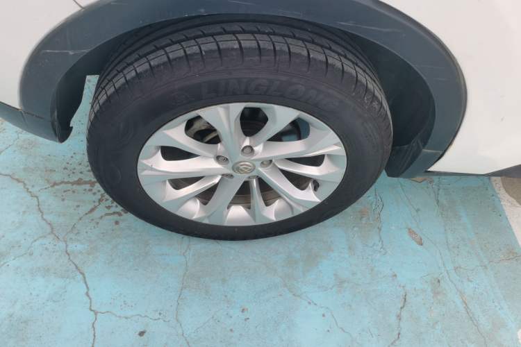 Used Brilliance V3 2015 1.5L Manual Elite Model
